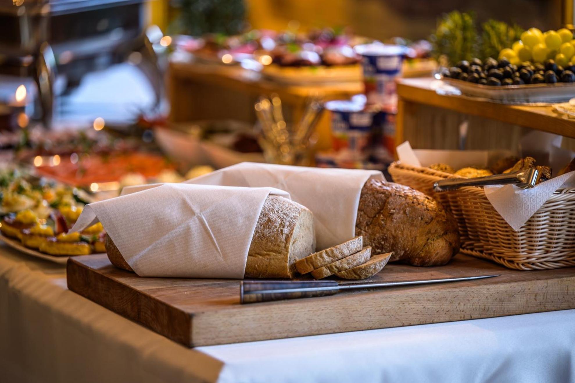 Zabi Dwor - Hotel - Restauracja - Spa Зелена Гура Екстер'єр фото