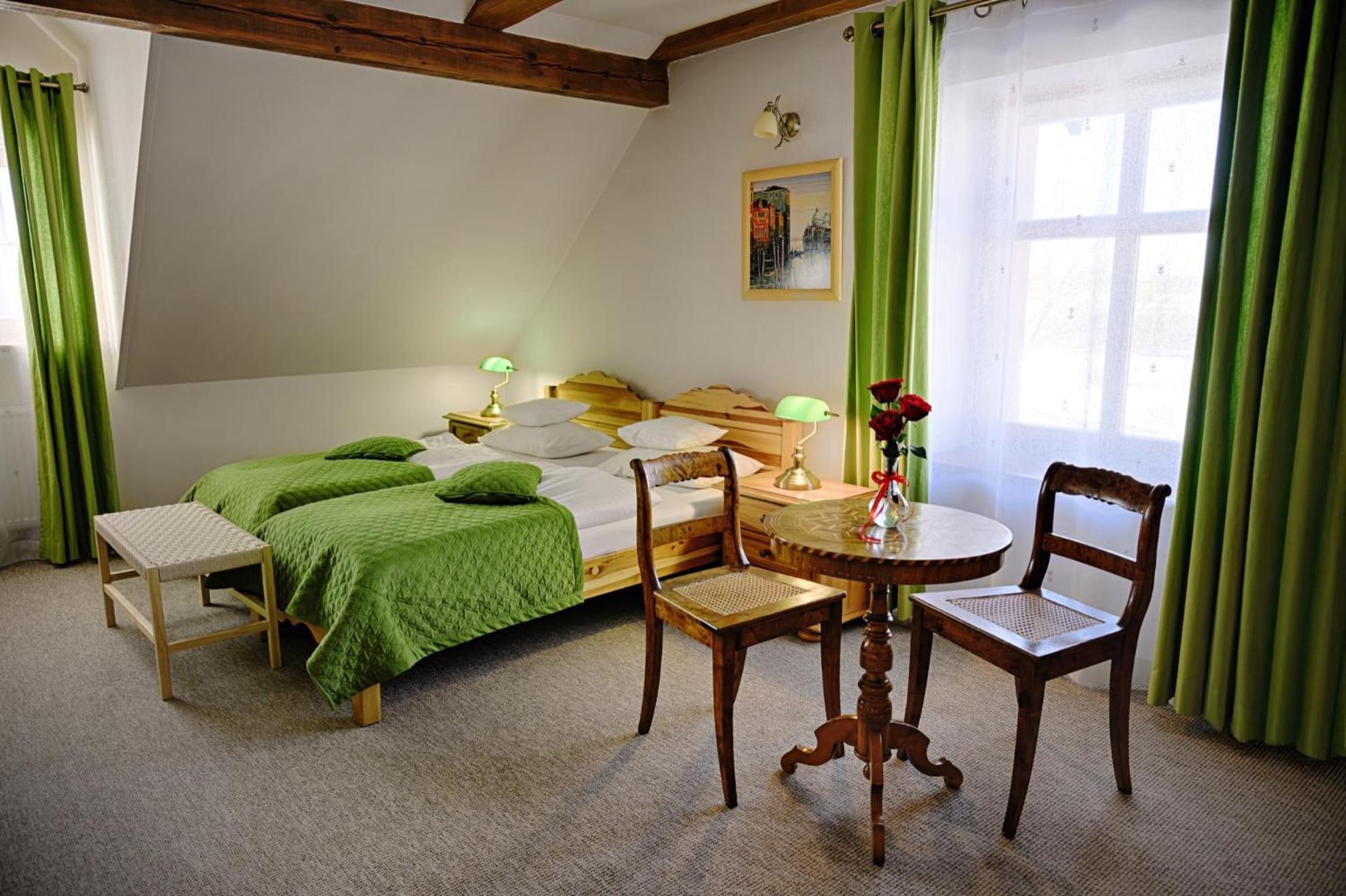 Zabi Dwor - Hotel - Restauracja - Spa Зелена Гура Екстер'єр фото