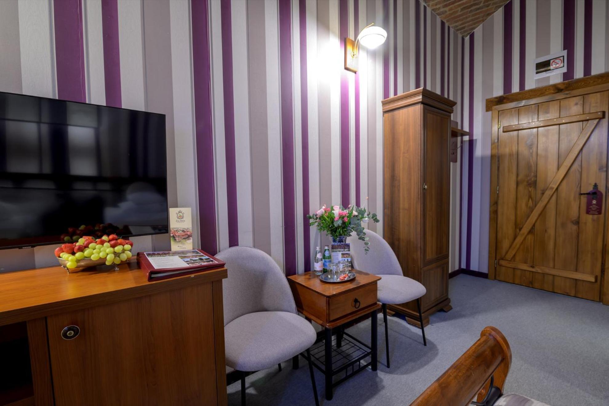 Zabi Dwor - Hotel - Restauracja - Spa Зелена Гура Екстер'єр фото