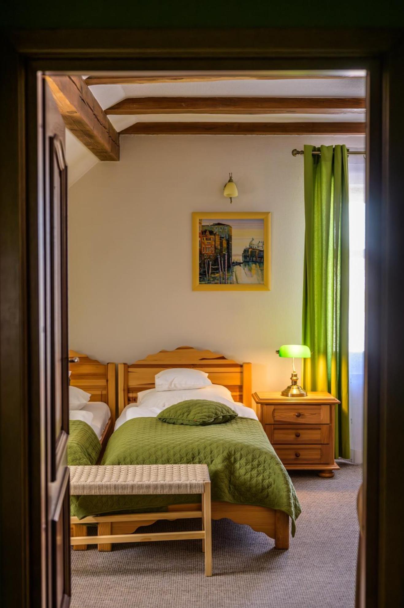 Zabi Dwor - Hotel - Restauracja - Spa Зелена Гура Екстер'єр фото