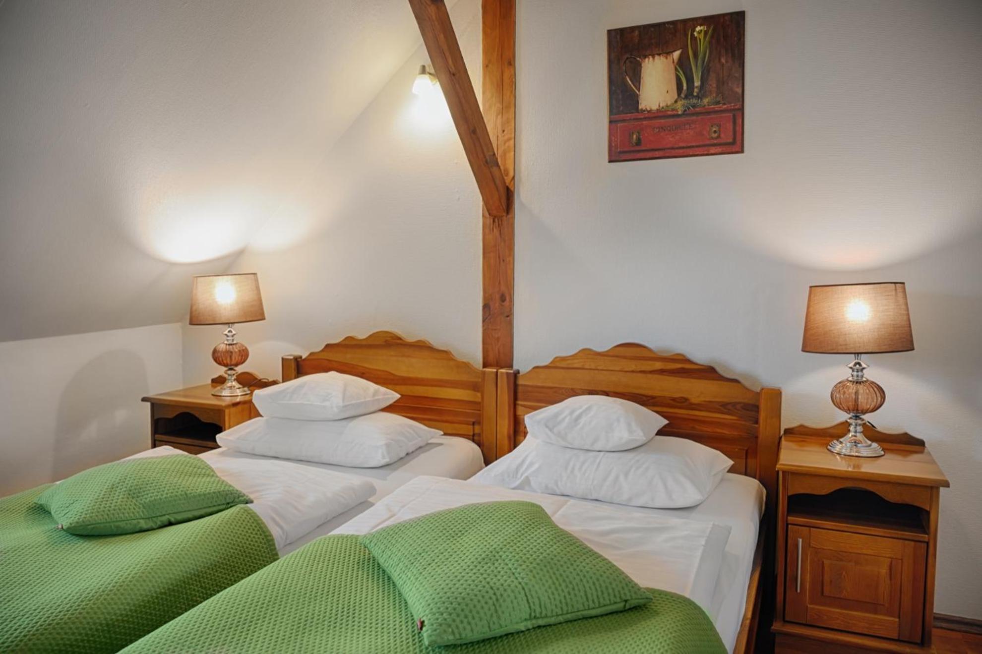 Zabi Dwor - Hotel - Restauracja - Spa Зелена Гура Екстер'єр фото
